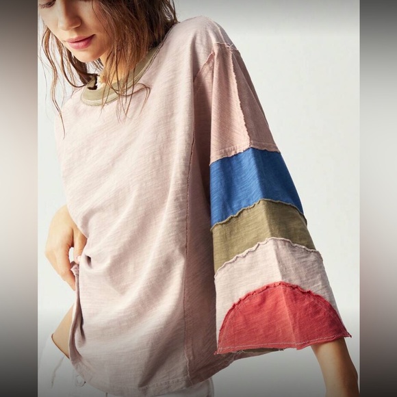 Colorblock Bell Sleeve Top - Picture 4 of 8